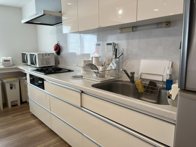 コレントハウス馬込のシャワールーム|脱衣所もしっかりと確保されています。
