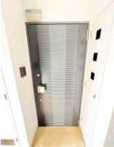 アイディ上野Ⅲの玄関