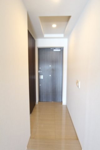 プラウドタワー春日井の玄関