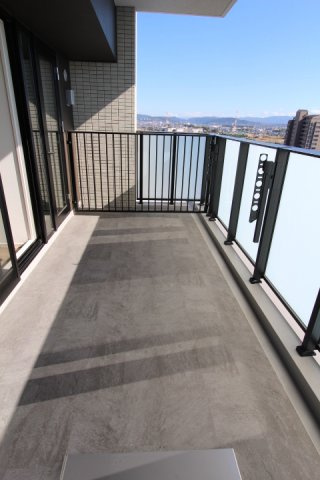 プラウドタワー春日井のバルコニー