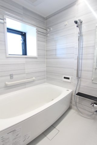 プラウドタワー春日井の浴室