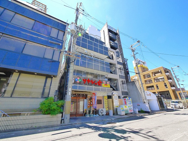 ルミエール新大宮の外観