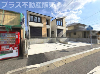 【外観】 | 現地写真。プラス不動産販売なら、現場の全ての棟をまとめてご見学頂けます。