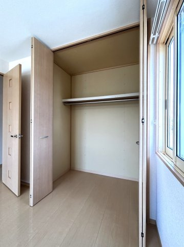ローズモアAの収納