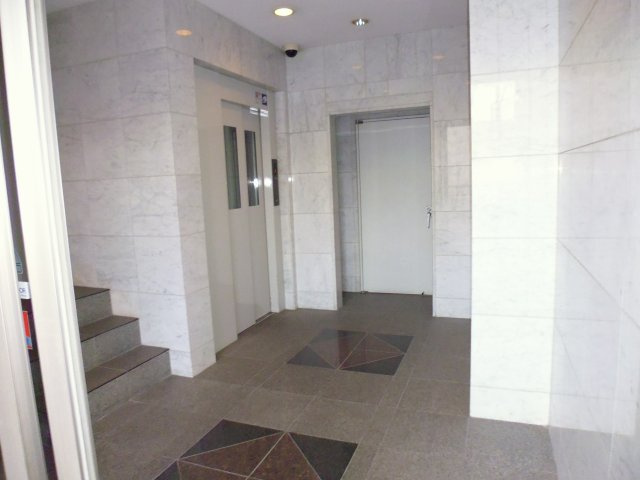 ウィステリア明石のエントランス