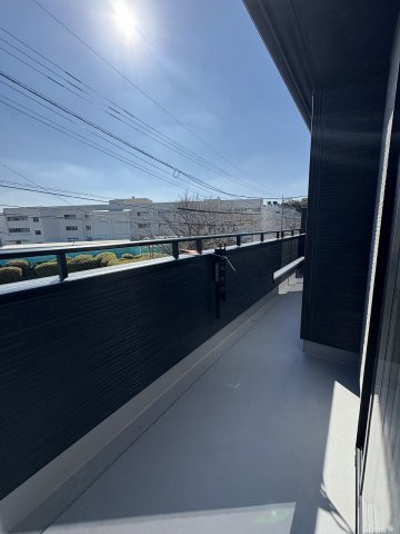 【バルコニー】 | 糟屋郡志免町王子2丁目　4号棟（全8棟）【仲介手数料無料・0円】 | 現地写真。