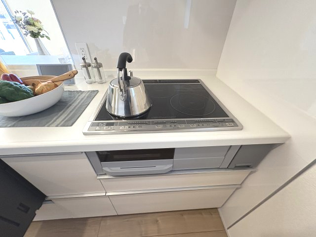 【キッチン】 | 糟屋郡志免町王子2丁目　4号棟（全8棟）【仲介手数料無料・0円】 | 現地写真。