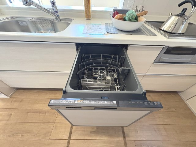 【キッチン】 | 糟屋郡志免町王子2丁目　4号棟（全8棟）【仲介手数料無料・0円】 | 現地写真。