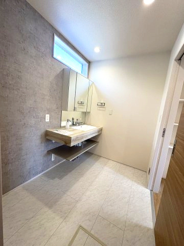 【洗面所】 | 糟屋郡志免町王子2丁目　4号棟（全8棟）【仲介手数料無料・0円】 | 現地写真。