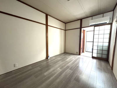 【居間・リビング】 | 上賀茂狭間町貸家