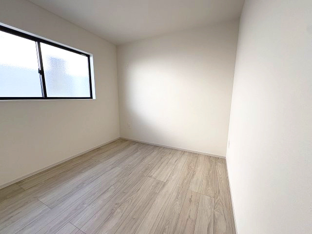 【子供部屋】 | 糟屋郡須恵町上須恵7期　2号棟（全2棟）【仲介手数料無料・0円】 | 現地写真。