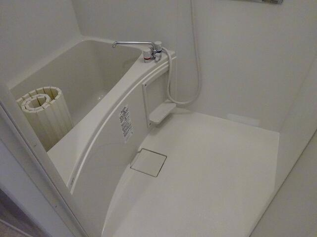 川崎市多摩区生田８丁目のアパートの浴室