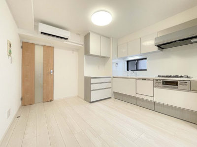 【居間・リビング】 | ライオンズマンション日吉東第5 | 東急東横線「妙蓮寺」駅まで徒歩15分・ＪＲ横浜線「大口」駅まで徒歩15分