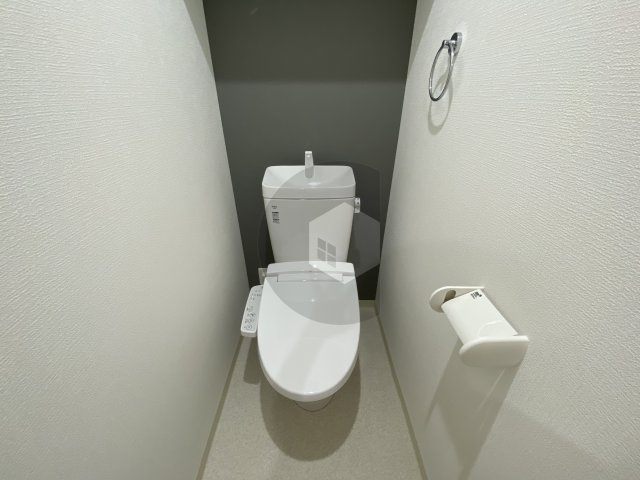 badge tomoi Est4のトイレ