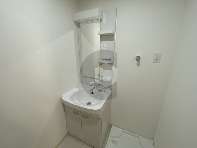 badge tomoi Est4の独立洗面台