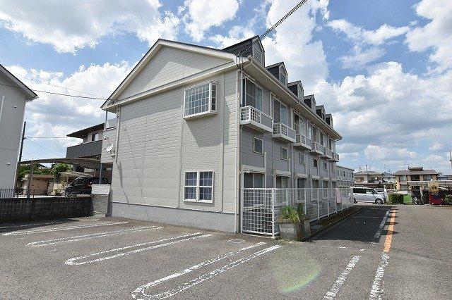 レオパレスナップアネックスの外観