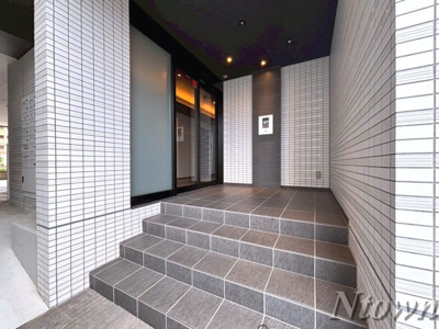 【エントランス】 | S-RESIDENCE本山 | 落ち着いたエントランスです