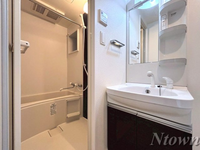 【洗面所】 | S-RESIDENCE本山 | 忙しい朝には欠かせない洗面所です