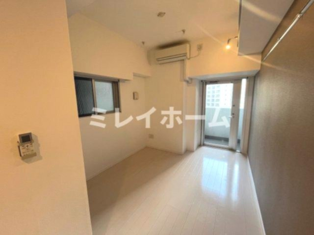 グランドコンシェルジュ蒲田の居間・リビング|同建物内、別のお部屋の参考写真になります。