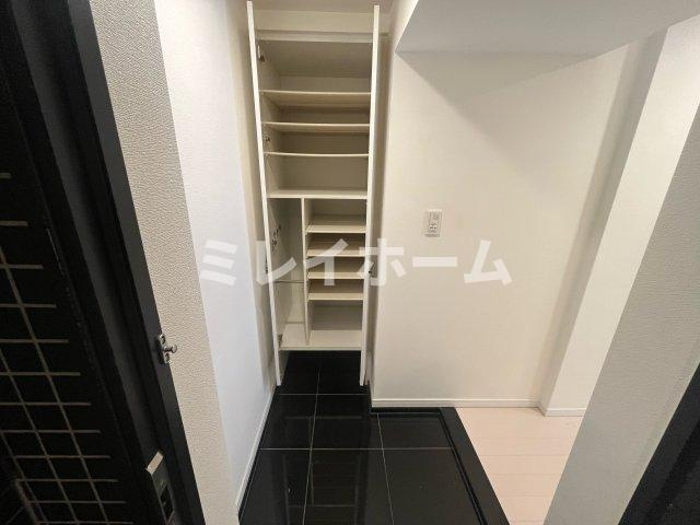 グランドコンシェルジュ蒲田の玄関|同建物内、別のお部屋の参考写真になります。