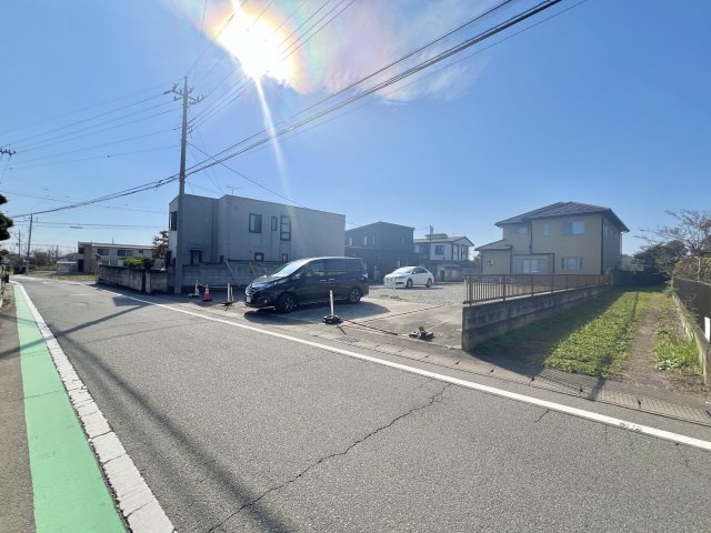 前橋市茂木町の前面道路含む現地写真|車の通りも少なく駐車も楽々♪