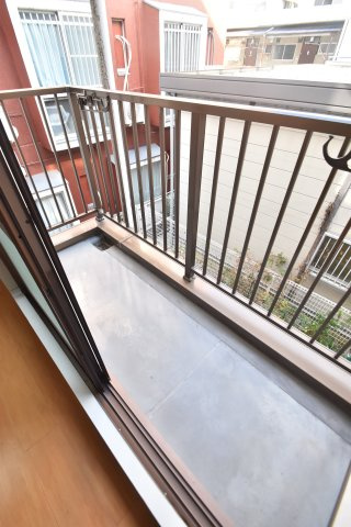 大阪市都島区中野町２丁目の賃貸マンションのバルコニー