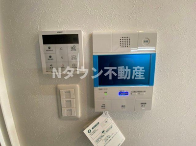 【セキュリティ】 | GRANDUKE古出来fiore | モニター付きインターフォンです。