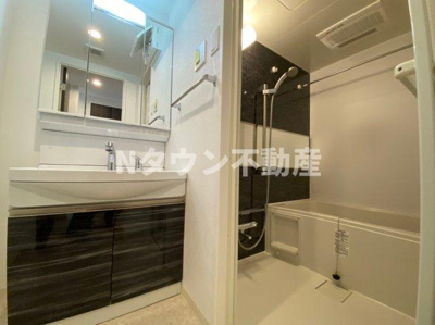 【洗面所】 | GRANDUKE古出来fiore | スペースが確保できる洗面所です