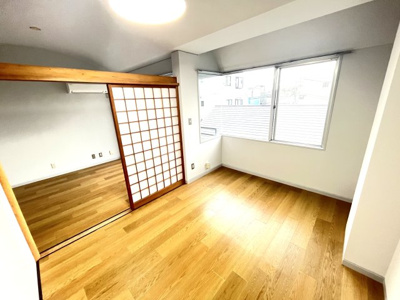 【洋室】 | クレストハウス