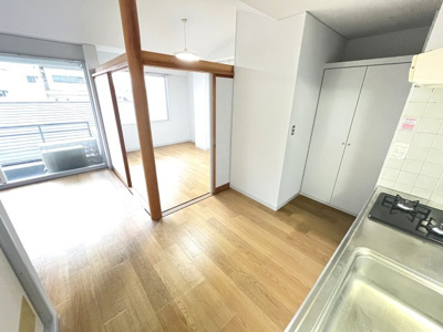 【居間・リビング】 | クレストハウス