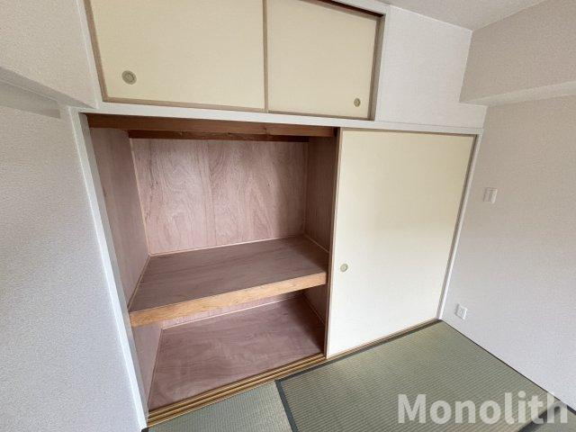 泉北鴨谷台３丁6号棟の収納