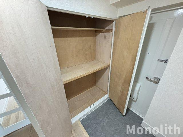 泉北鴨谷台３丁6号棟の収納