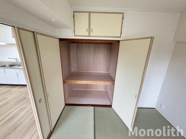 泉北鴨谷台３丁6号棟の収納