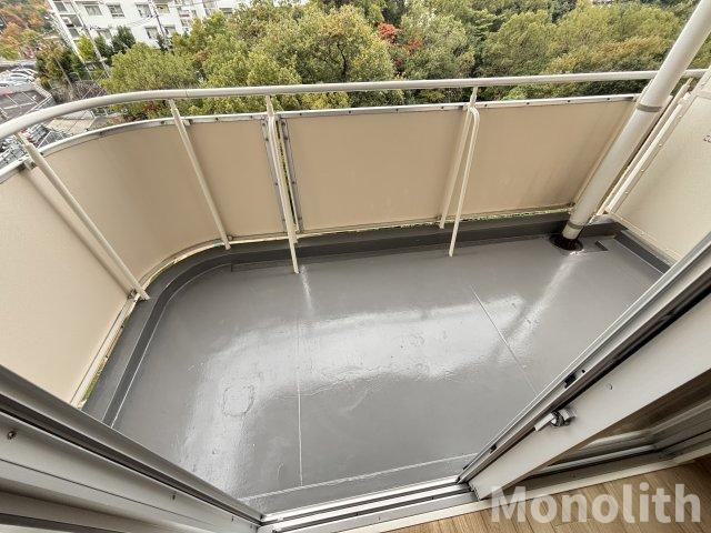 泉北鴨谷台３丁6号棟のバルコニー