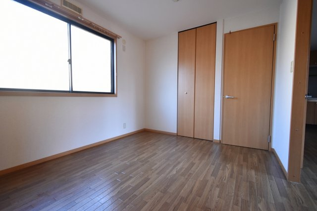 ハイツ・ツゥ・サティの洋室