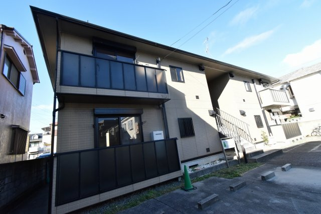 ハイツ・ツゥ・サティの外観