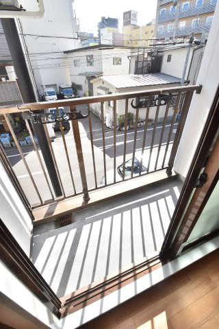 大阪市都島区中野町２丁目の賃貸マンションのバルコニー