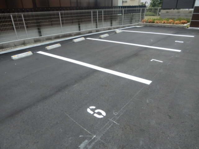 高津橋D-room　Dの駐車場