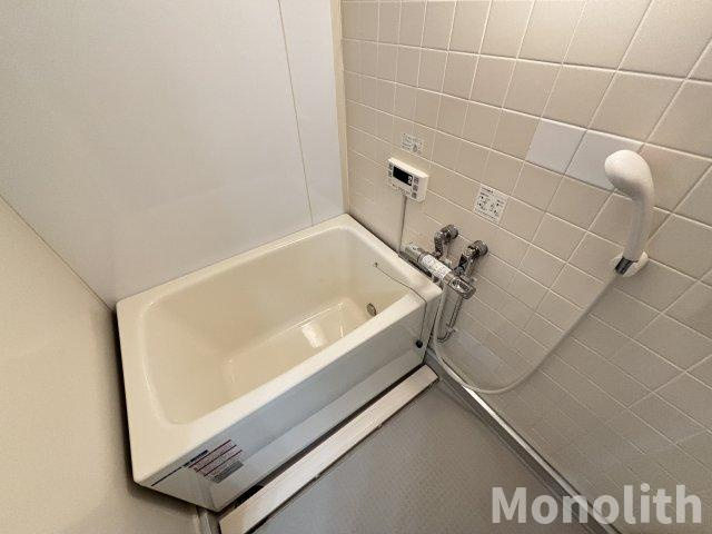 泉北鴨谷台３丁6号棟の浴室
