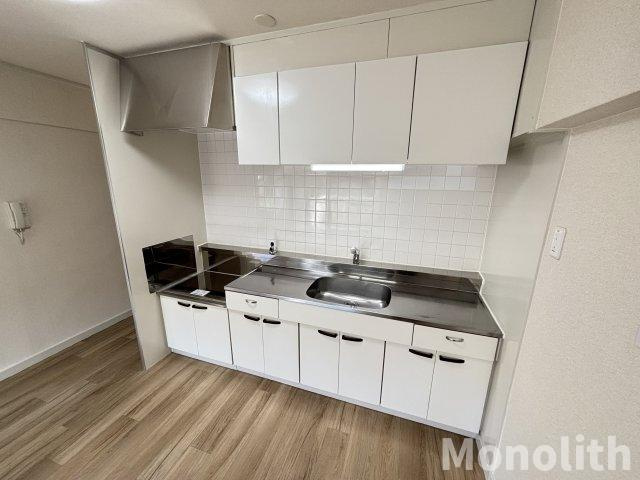 泉北鴨谷台３丁6号棟のキッチン