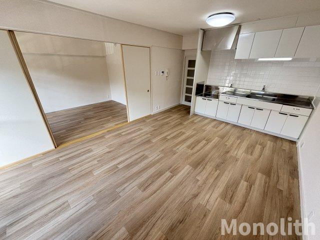 泉北鴨谷台３丁6号棟の居間・リビング