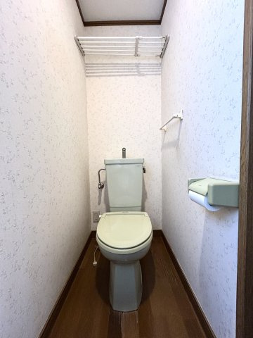 中古住宅　下真桑のトイレ