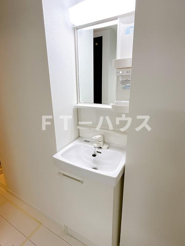 ファーナ津田沼の洗面所