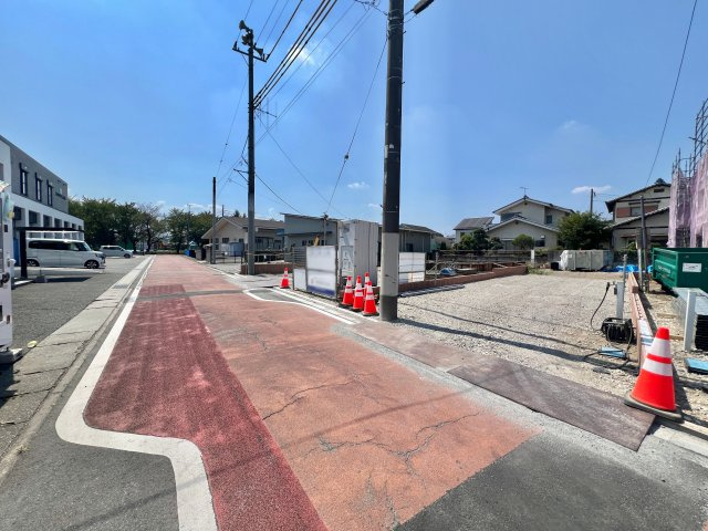 高崎市新町の前面道路含む現地写真|車の通りも少なく駐車も楽々♪