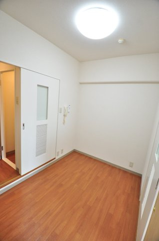 大阪市都島区都島中通３丁目の賃貸マンションの居間・リビング