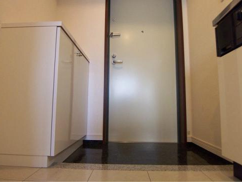 Le-lionVranche'日暮里Eastの玄関