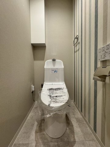 ロイヤルメドゥ香里園タワーのトイレ|温水洗浄便座付きトイレ