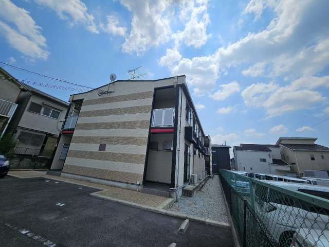 レオパレスプルメリアの外観