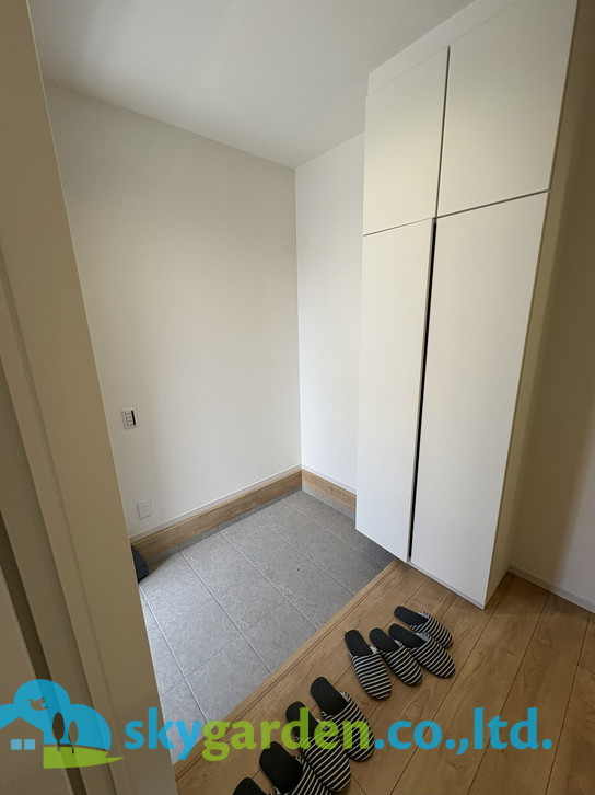 茅ヶ崎市東海岸北5期　新築戸建　全1棟1号棟の玄関