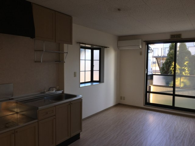 サンガーデンTSK　B棟の居間・リビング